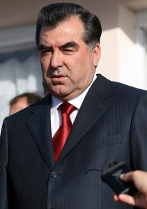 Президент Таджикистана не будет менять недавно принятый закон о религии