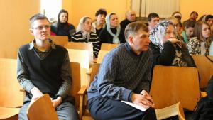 Как послужить сиротам? Конференция в