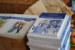 В государственных школах Украины стартует новый курс «Основы семьи»